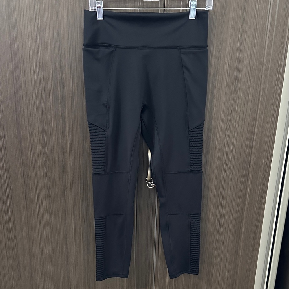 Fabletics Black Textured Leggings